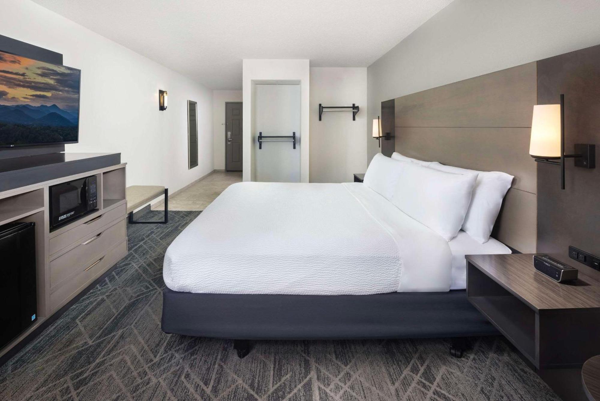 Country Inn & Suites By Radisson Asheville Downtown Tunnel Road Exteriör bild
